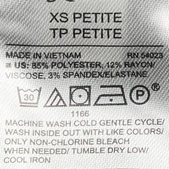 Banana Republic Button Accent Mock Neck Sweater in Dark Black Women’s XSP - Picture 6 of 6